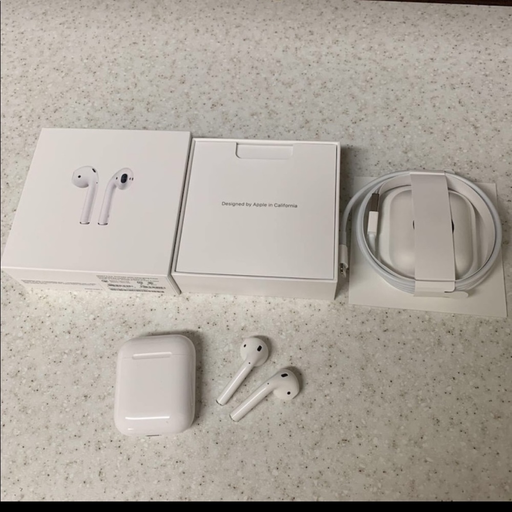 Apple AirPods